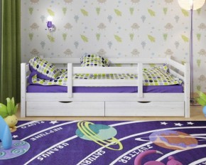 Детская кровать из массива березы Соня-5 (Белый/Лак) в Сысерти - sysert.mebel-74.com | фото